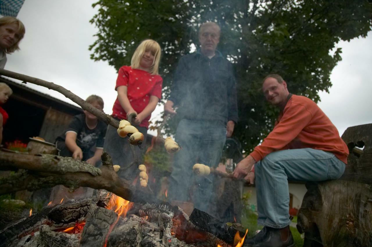 Ferienhof Off Sindelsdorf Bagian luar foto